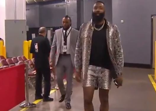 Fashion Kocak Para Pemain NBA saat Tunnel Walk