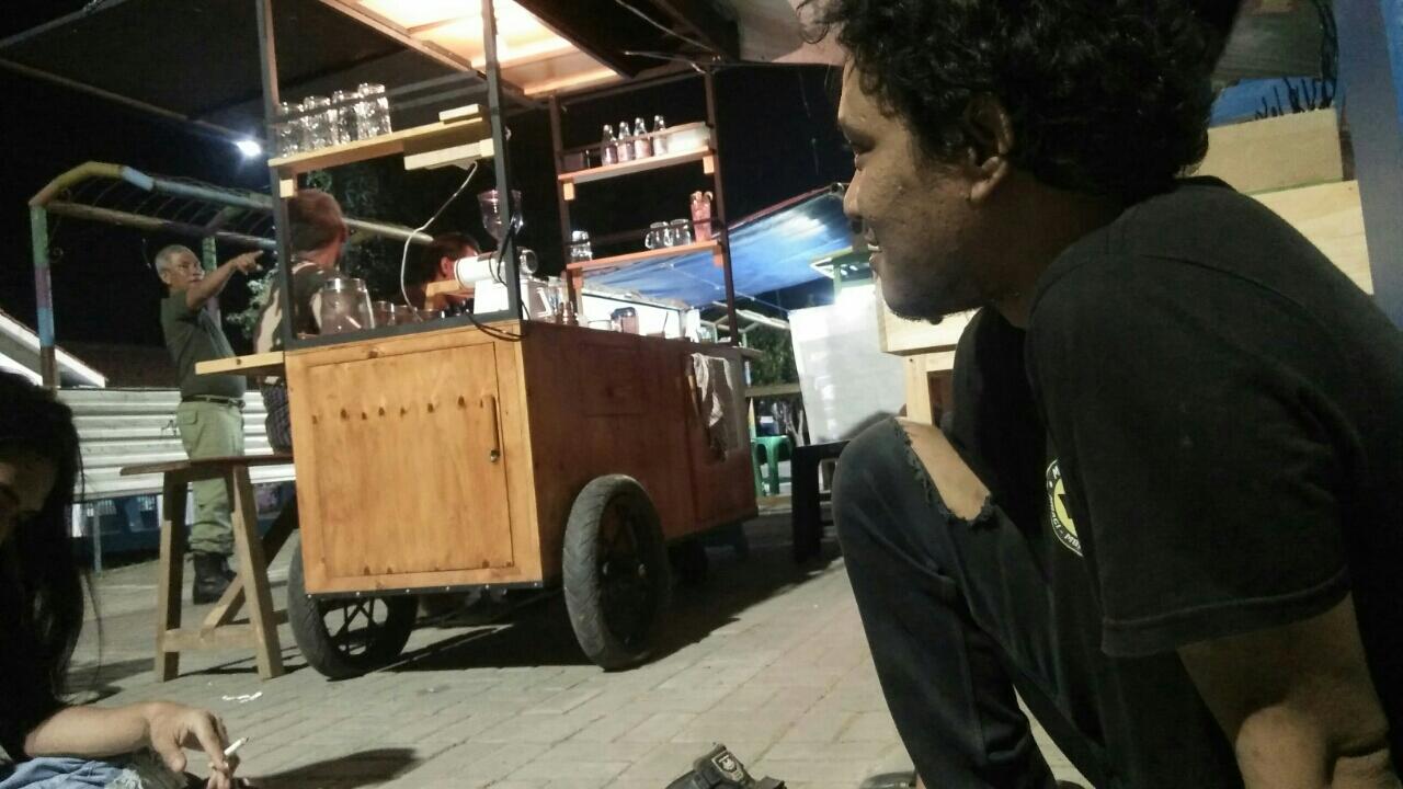 Kata Seseorang: Kamu Boleh Mengabaikan Chatku, Namun Jangan Kau Abaikan Kesehatanmu
