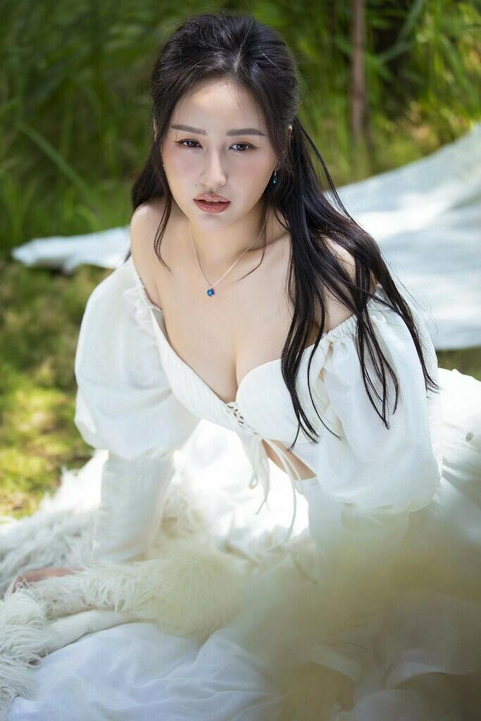 Wanita-wanita Ter-Syantik yang Sukses Bikin kaum Pria Deg-degan, Edisi Artis Vietnam
