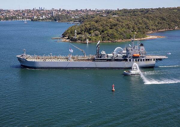 Australia Pensiunkan HMAS Sirius, Kapal Tanker yang Baru 15 Tahun Bertugas