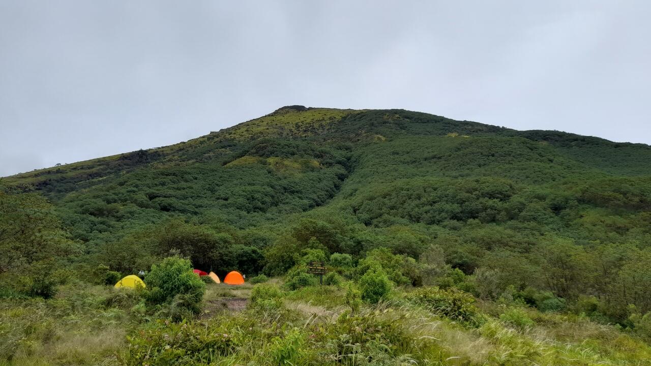 Pendakian Gunung Sindoro Via Alang Alang Sewu Dan Kenangan Indahnya