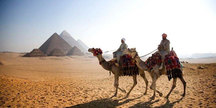 Piramida Giza di Mesir Dilengkapi Bioskop dan Tempat Makan yang Memukau turis