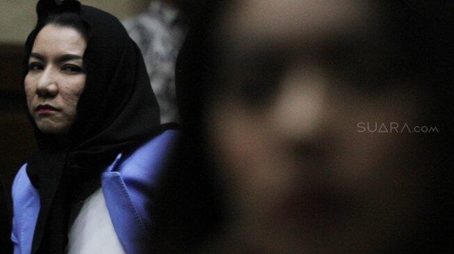 Telepon di Wartel Lapas, Azis Suruh Rita Berbohong ke KPK soal Duit Suap Rp 8 Miliar
