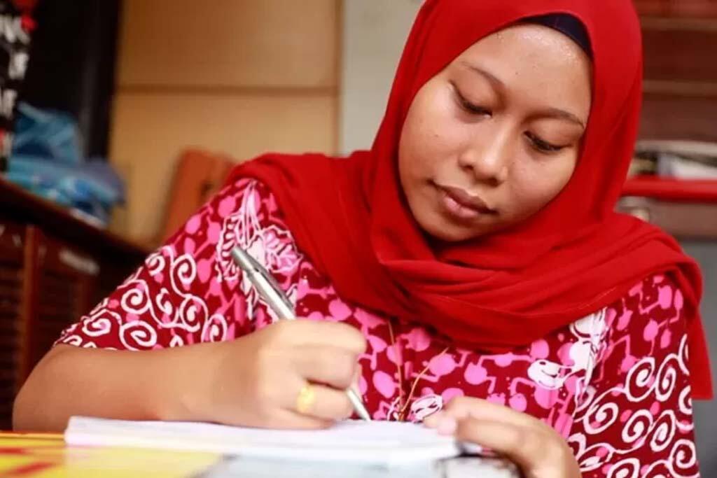 Lahir dan Besar di Negeri Jiran, Tapi Tak Miliki Status Warga Negara, Dibayangi Razia