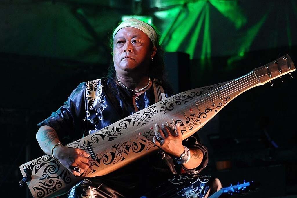 10 Alat Musik Tradisional Indonesia Yang Miliki Suara Memukau