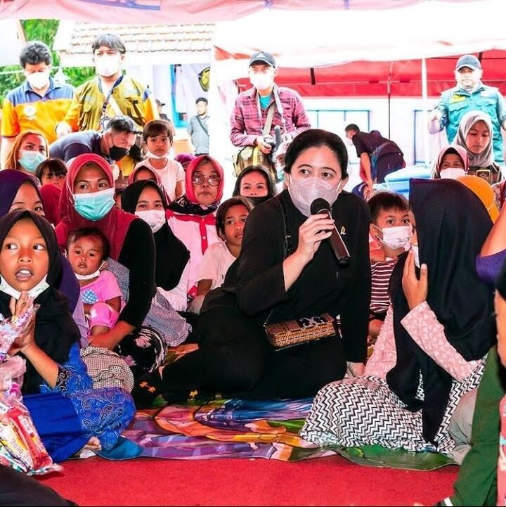 Tekan Angka ‘Stunting’, Puan Bicara Pentingnya Pernikahan ke Anak Muda Blitar