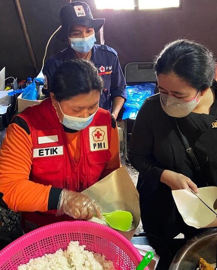 Tekan Angka ‘Stunting’, Puan Bicara Pentingnya Pernikahan ke Anak Muda Blitar