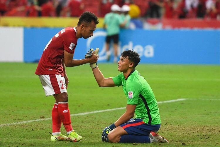 Fans Singapura Ngambek Karena Wasitnya, Pas Dapat Pinalti Bersorak, Gagal Kok Mewek