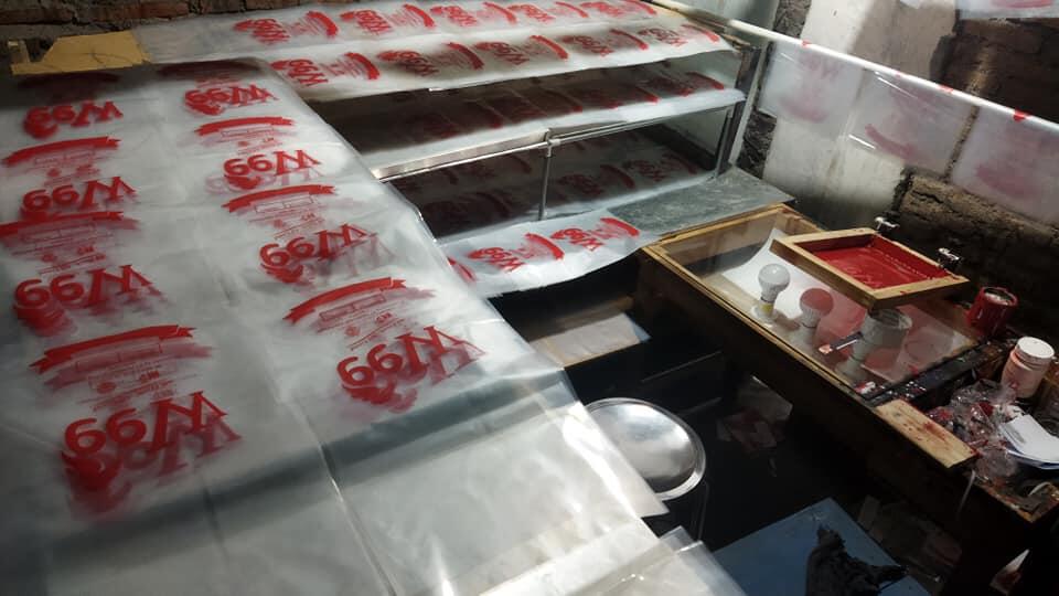 Sablon Plastik Solo Cetak Print Kemasan Snack Makanan Cup Gelas