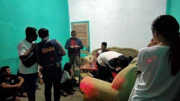 Oknum PNS dan 3 Wanita Muda Digerebek Saat Pesta Narkoba di Aceh Besar, 