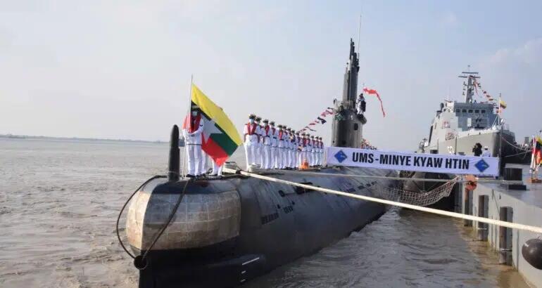 Myanmar Meresmikan Operasional Kapal Selam Diesel Listrik Type 035B Buatan China