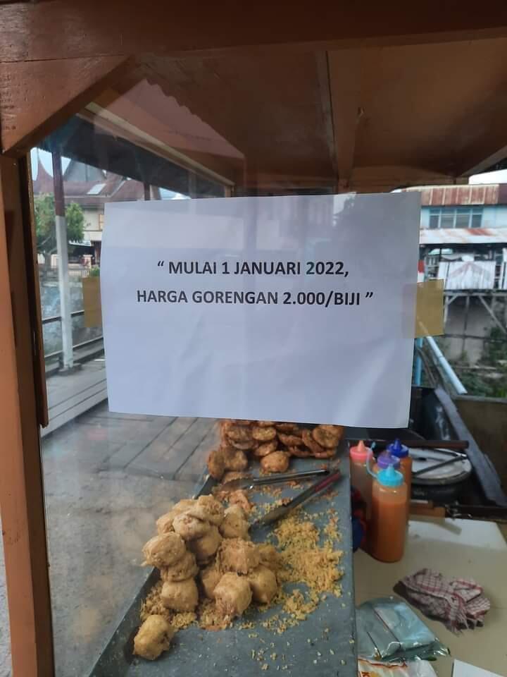 Viral Pengumuman Harga Gorengan Mulai 1 Januari 2022 Rp2.000 per Biji