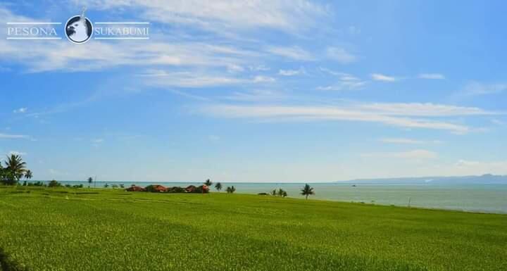 Destinasi Wisata Sekitar Pantai Pelabuhan Ratu Sukabumi Untuk Yang Hobi Fotografi