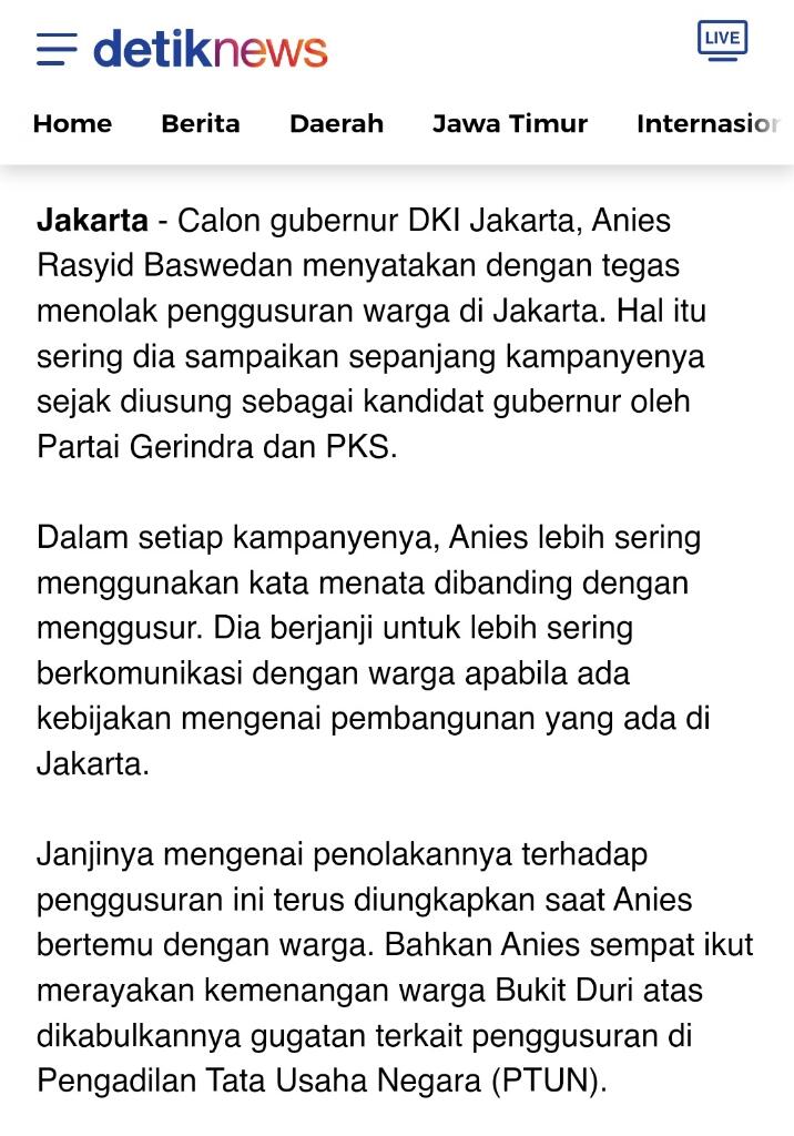 Warga Gusuran JIS Bangun Bedeng Dekat Rel Kereta