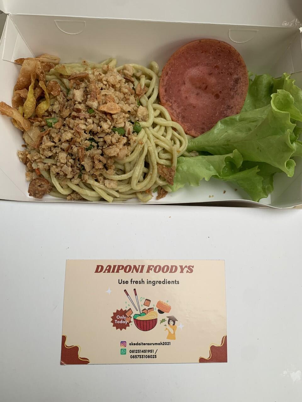 Mahasiswa KKN Untag Melakukan pengelolaan Sayur Hidroponik Untuk Pengembangan UMKM