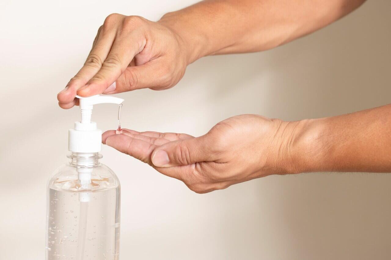 HAND SANITIZER, MEMBUAT AMAN ATAU JUSTRU BERBAHAYA BAGI KESEHATAN ?