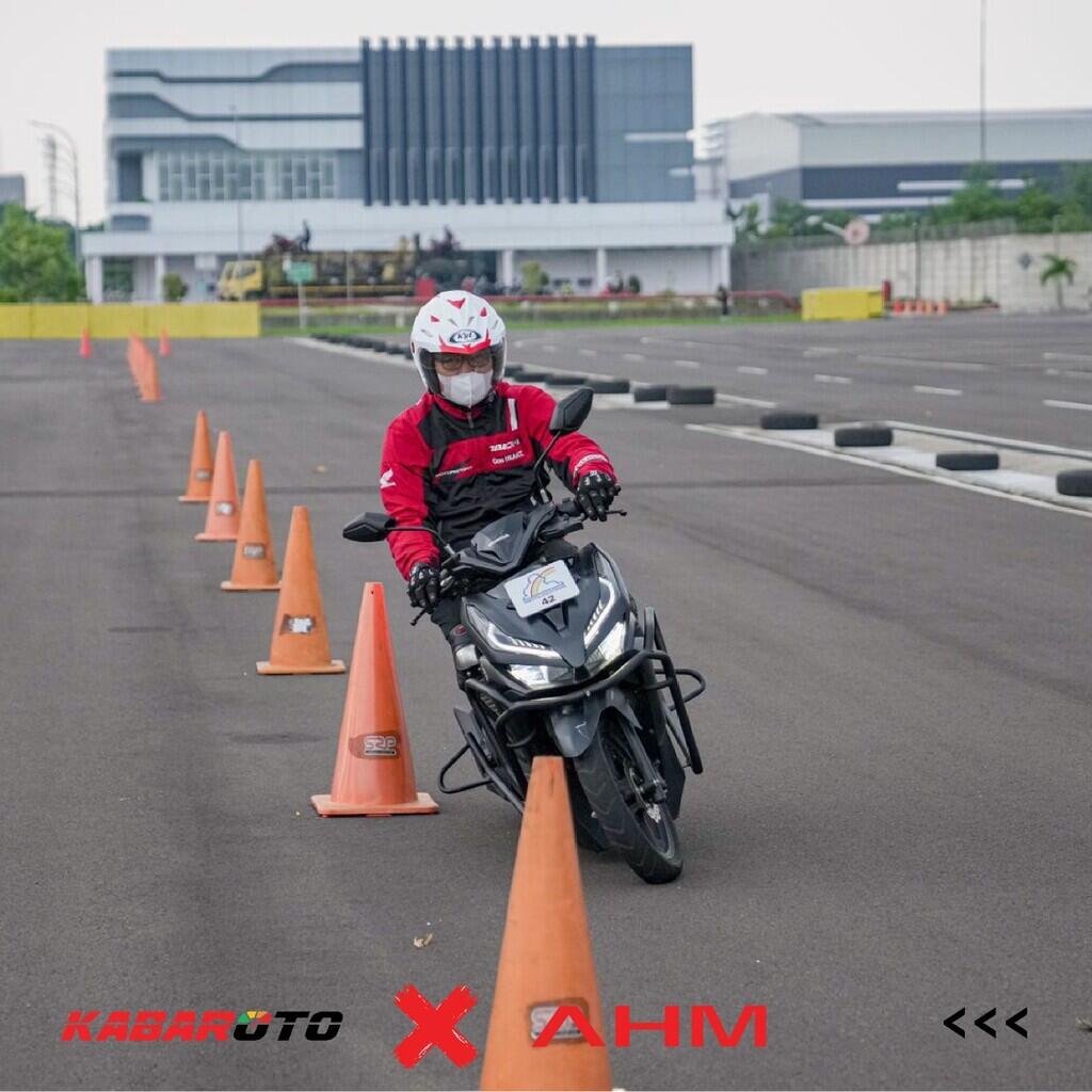 AHM Dukung Keselamatan Berkendara Dengan Safety Riding Lab