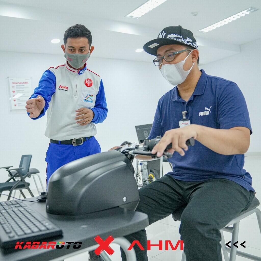 AHM Dukung Keselamatan Berkendara Dengan Safety Riding Lab