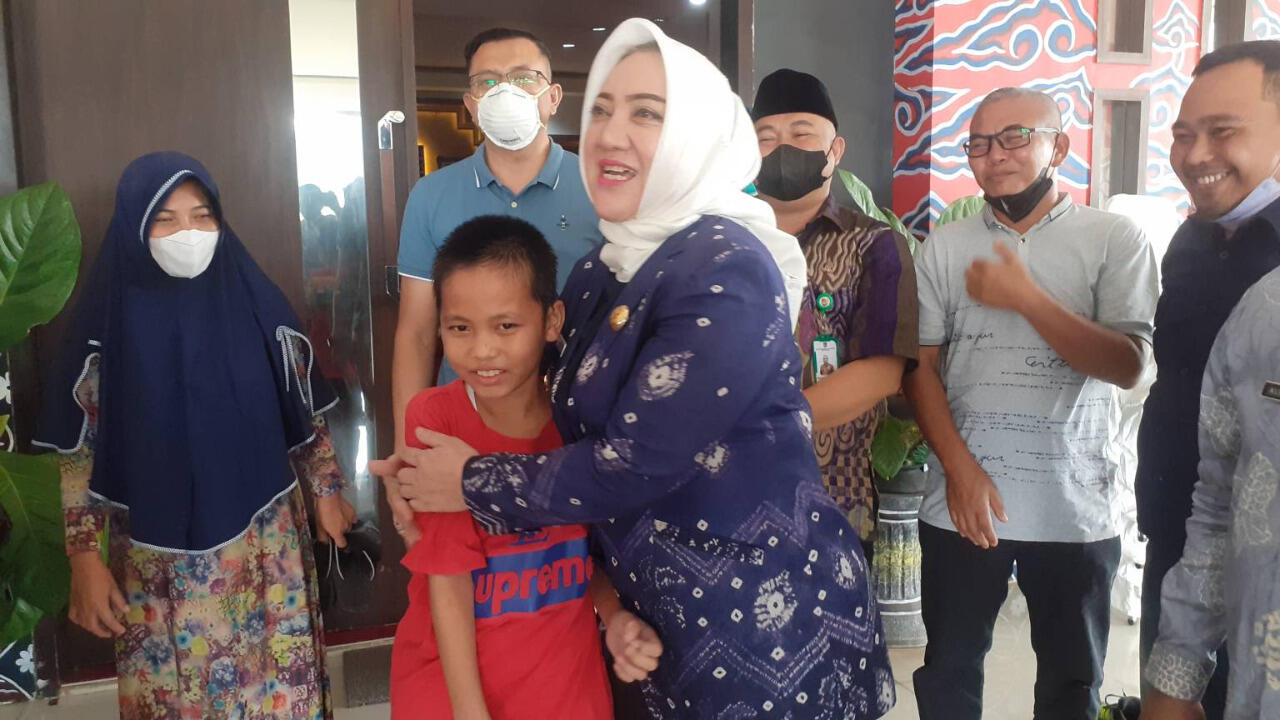 Alhamdulillah, Aditya Korban Pengeroyokan Sudah Bisa Berjalan