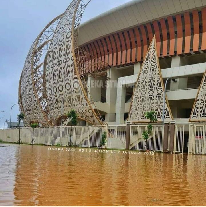 Kantor Gubernur Papua Terendam Banjir Jayapura