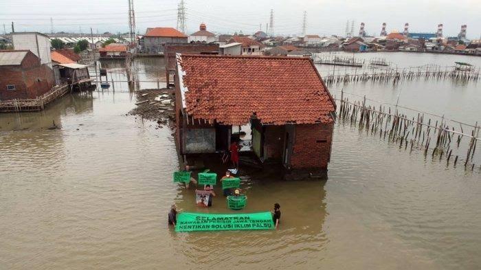 Genangan Banjir Masih Tinggi, Gubernur: Optimalkan Penyedotan di Kaligawe
