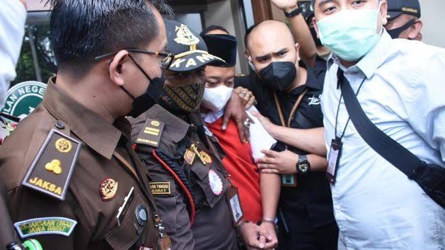 Pelaku Pemerkosa 13 Santri Dikenakan Sederet Hukuman yang Setimpal
