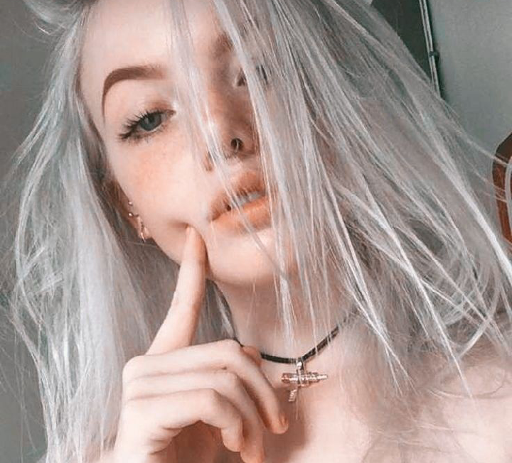 Kira kira cantikan mana ? Pose Terbaik 2022