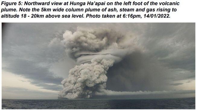 Pantai Pasifik Jepang Diterjang Tsunami Setelah Letusan Tonga
