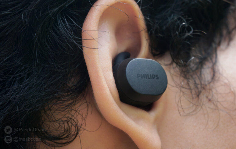 &#91;REVIEW&#93; TWS Earbuds Philips TAT3216, Suara Mantab &amp; Cocok Buat Outdoor