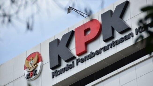 STOP PRESS! KPK OTT Di Jawa Timur, Dua Pejabat Ditangkap