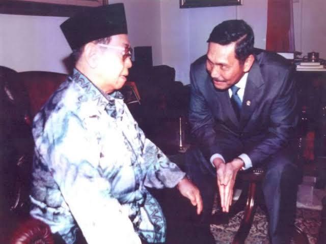 Teringat Gus Dur, Luhut Harap Banyak Cendekiawan Muslim Lahir di Indonesia