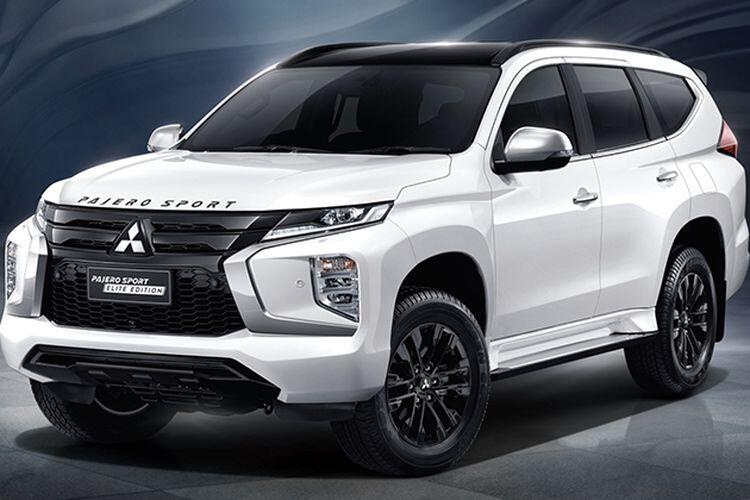 Toyota Corolla Altis GR Sport vs Mitsubishi Pajero GSR 2022, Pilih yang Mana?