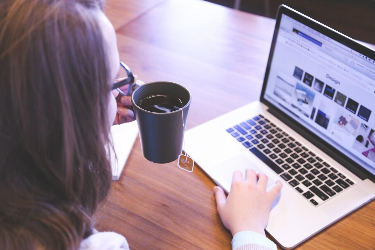 3 Cara Yang Salah Dalam Menggunakan Laptop