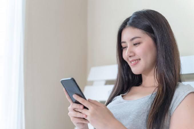 Cinta Berawal dari Media Sosial! Apakah Boleh?