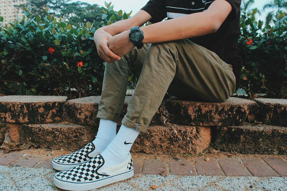 Rekomendasi Sepatu Sneaker Lokal Terbaik
