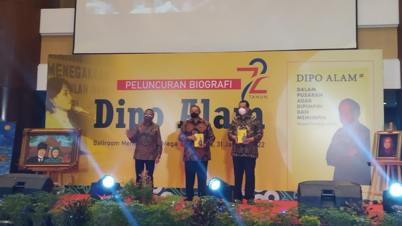 Peluncuran Biografi DIPO ALAM Dengan Judul "Dalam Pusaran Adab Dipimpin & Memimpin"