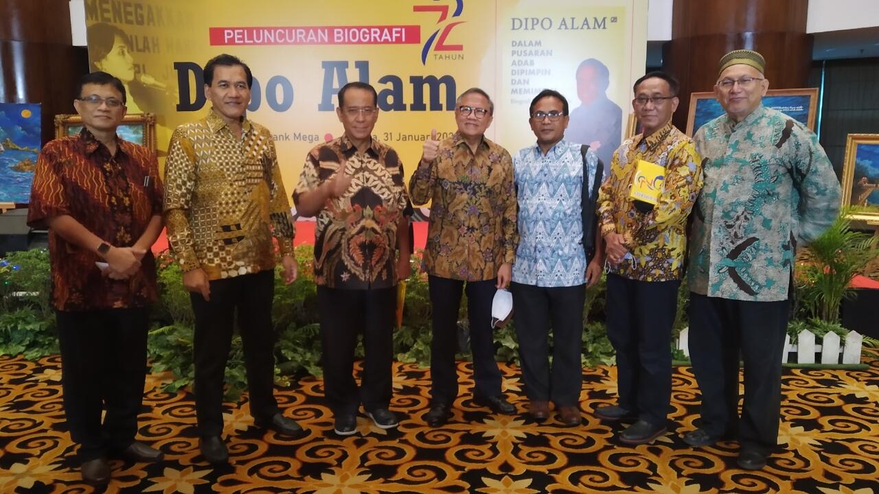 Peluncuran Biografi DIPO ALAM Dengan Judul "Dalam Pusaran Adab Dipimpin & Memimpin"