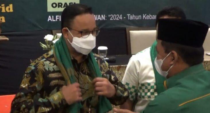 Anies Baswedan Disambut Takbir dan Teriakan Capres Ribuan Kader PPP di Bantul