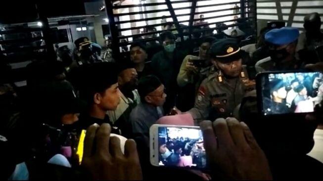 Setelah Polres Dikepung Warga, Polisi Pilih Bebaskan Habib Terduga Kasus Pencabulan