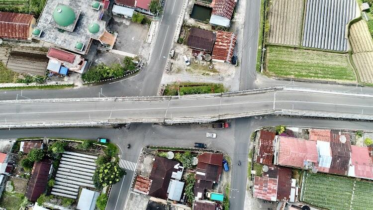 Bus Tabrak Flyover Hingg Atap Copot! Kok Bisa?