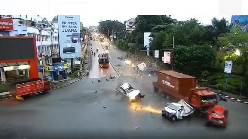 Sering Terjadi Kecelakaan Lampu Merah, Ini yang Harus Diperhatikan Sebelum Berkendara