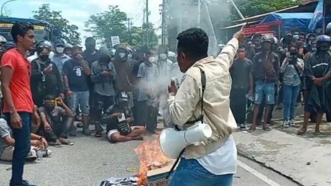 Pembakaran Foto AHY Disebut Penistaan Partai, Demokrat Murka: Ketum Tak Salah Apa-apa