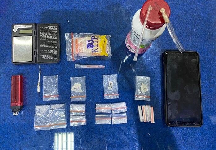 Satresnarkoba Polresta Padang Ringkus Pengedar Sabu