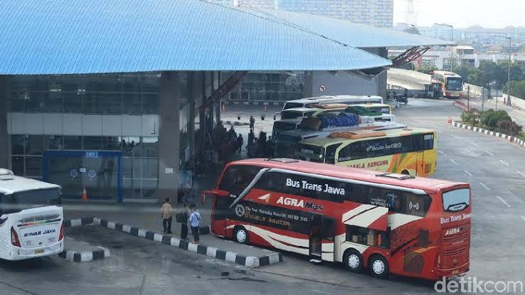 Lebih Dekat Dengan 3 Ragam Terminal Bus Indonesia!