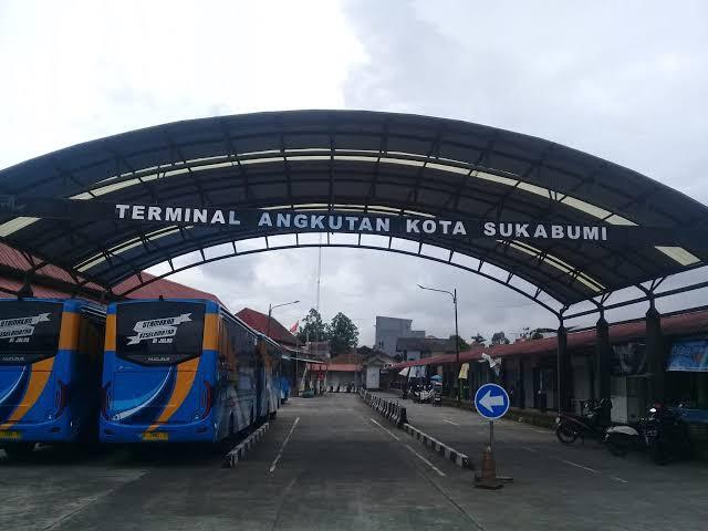 Lebih Dekat Dengan 3 Ragam Terminal Bus Indonesia!