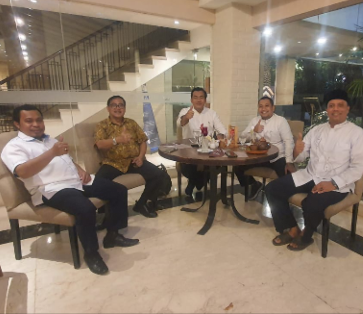 Ketum Golkar Airlangga Hartarto Didesak Kader Muda dan Milenial Jangan "Yapres"