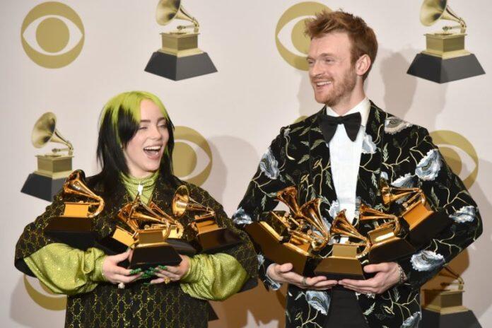 Perdana! Billie Eilish Masuk Nominasi Oscar Berkat James Bond: No Time To Die