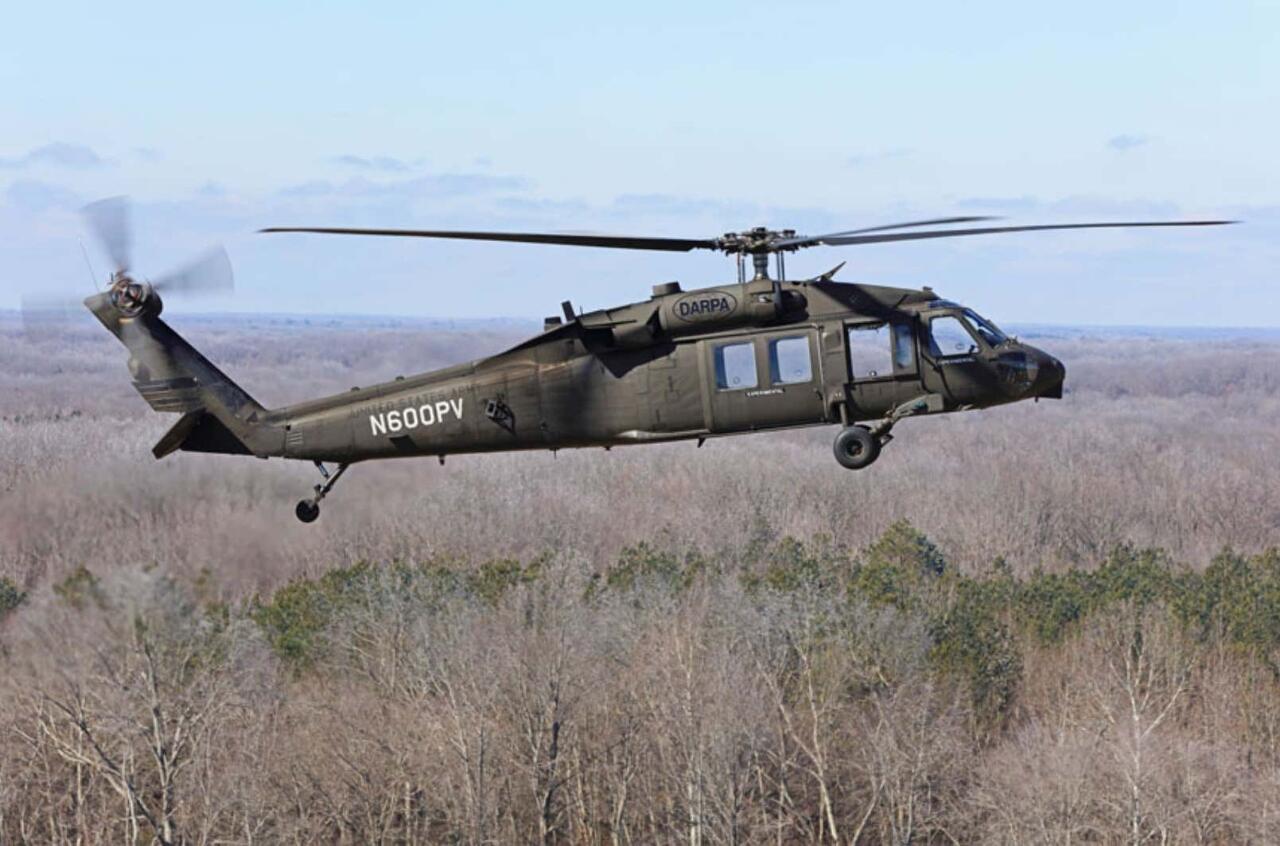Black Hawk Kembali Sukses Terbang Tanpa Pilot, Kini dengan Durasi Terbang Satu Jam