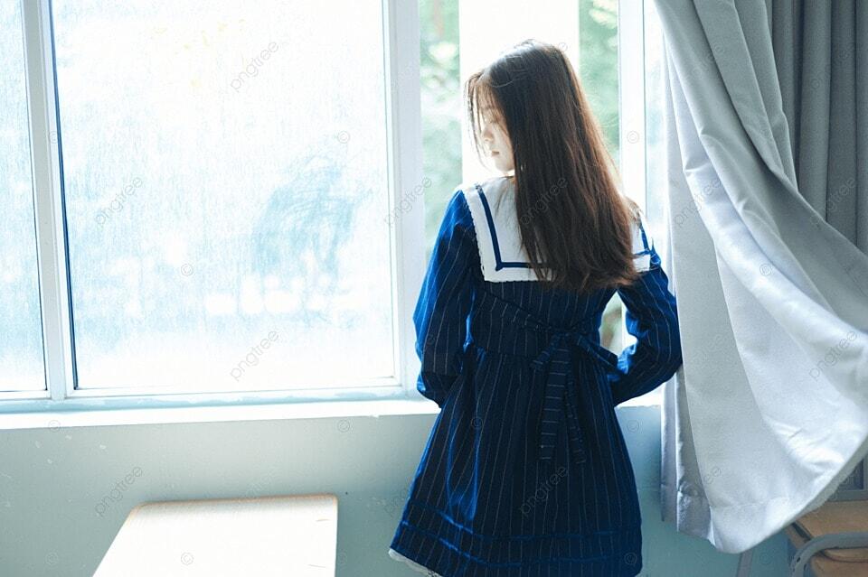 Kenapa Jendela Kelas Di Sekolah, Sering Tidak Ada Kacanya?