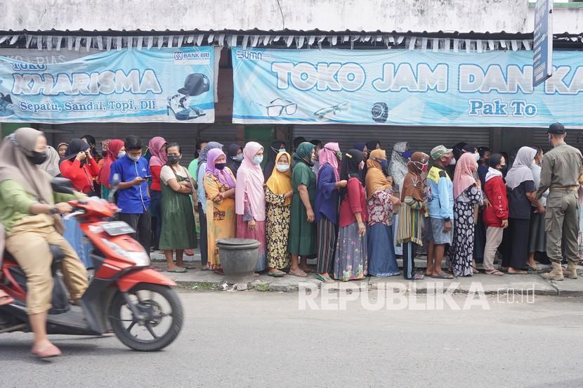 Minyak Goreng yang Masih Langka, Buah Kebijakan yang Berubah Terlalu Cepat